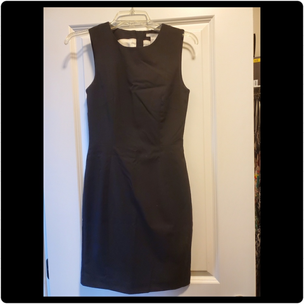 NWT Black fitted pencil dress - SIZE 4